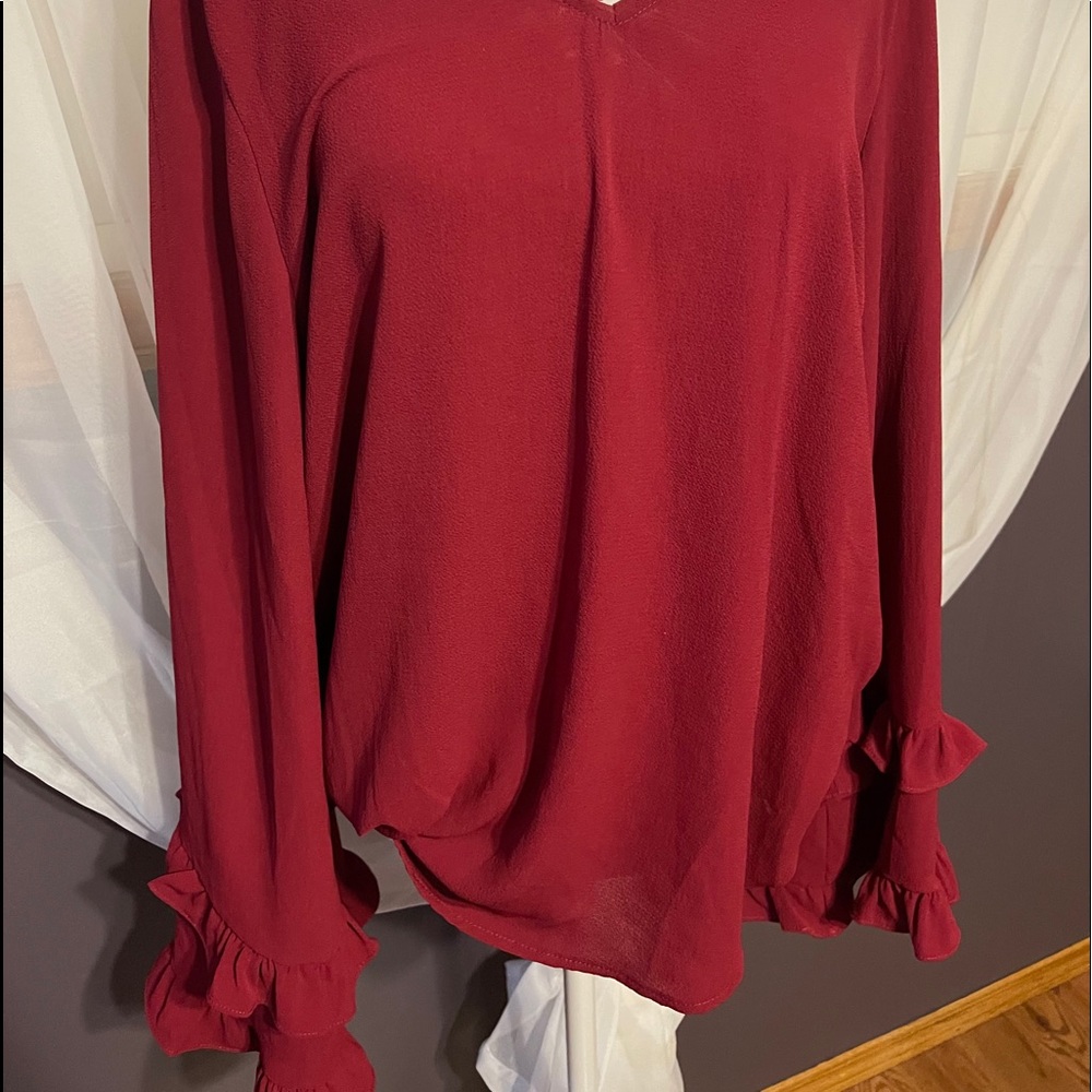 💣🧨3 for $30💣🧨 Long Sleeve Bell Sleeves w Ruffles!